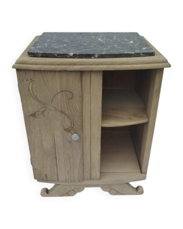 Table de chevet asymétrique