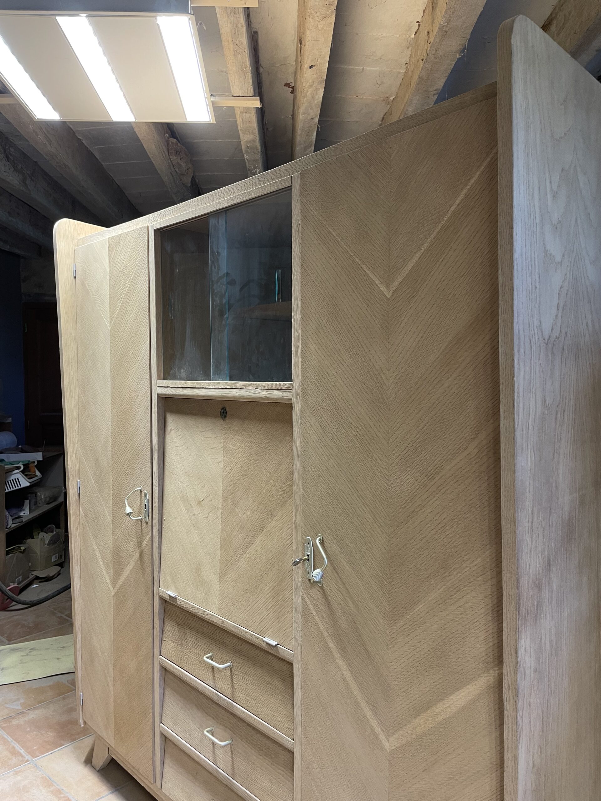 Armoire scandinave 70’ en chêne – Image 4